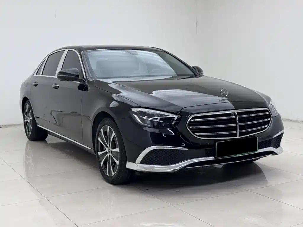 Mercedes-Benz E-Class PHEV 2023 E 350 e L Plug-in Hybrid Sedan — миниатюра 12