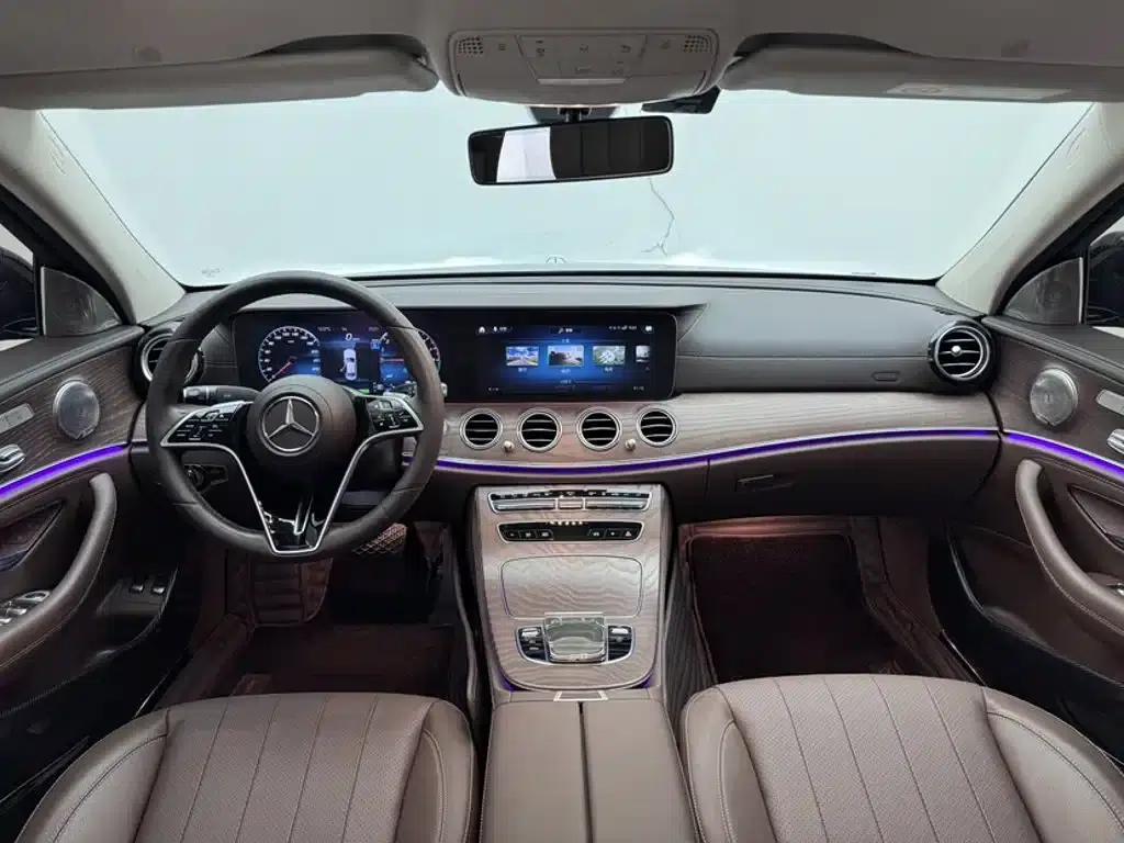 Mercedes-Benz E-Class PHEV 2023 E 350 e L Plug-in Hybrid Sedan — миниатюра 23