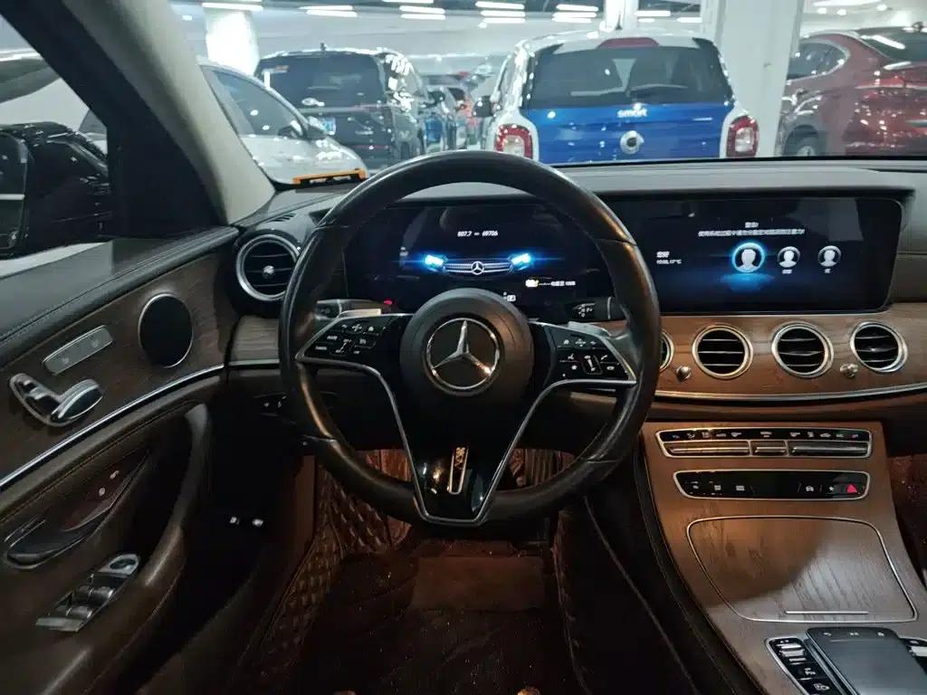 Mercedes-Benz E-Class PHEV 2022 Facelift E 350 e L Plug-in Hybrid Sedan — миниатюра 11