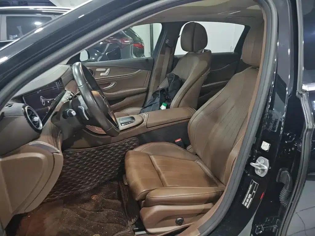 Mercedes-Benz E-Class PHEV 2022 Facelift E 350 e L Plug-in Hybrid Sedan — миниатюра 15
