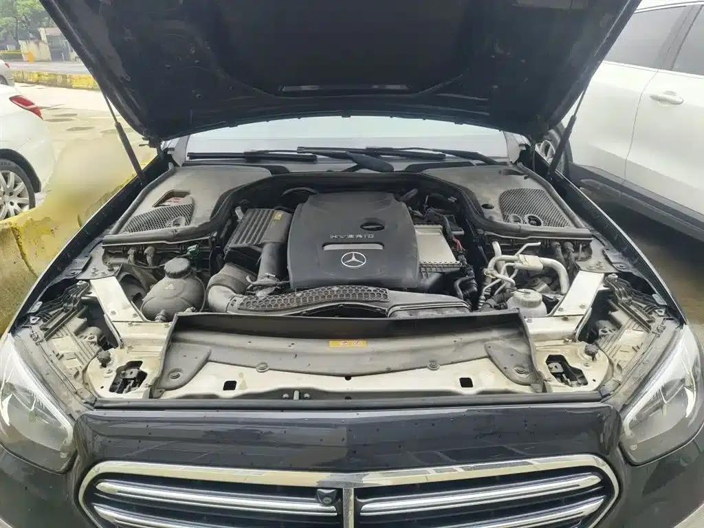 Mercedes-Benz E-Class PHEV 2022 Facelift E 350 e L Plug-in Hybrid Sedan — миниатюра 11