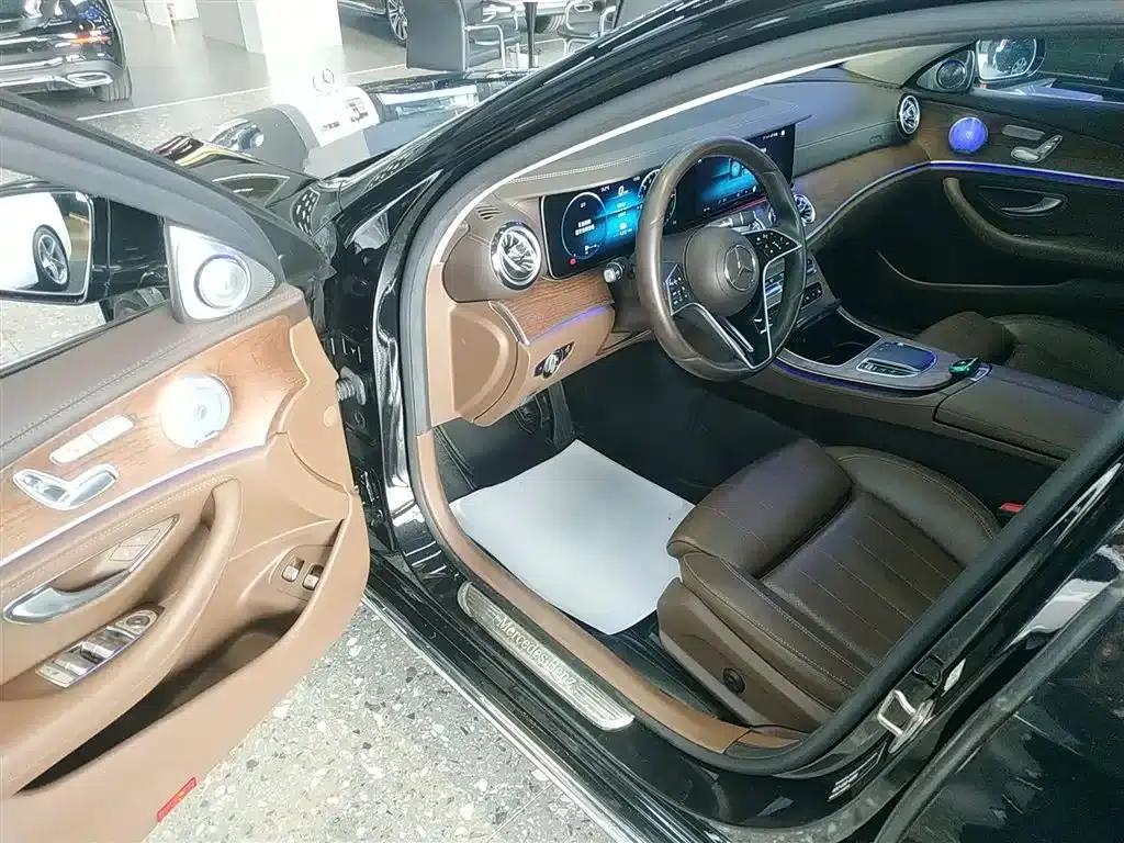 Mercedes-Benz E-Class PHEV 2022 Facelift E 350 e L Plug-in Hybrid Sedan — миниатюра 12