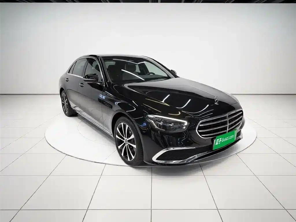 Mercedes-Benz E-Class PHEV 2022 Facelift E 350 e L Plug-in Hybrid Sedan — миниатюра 22