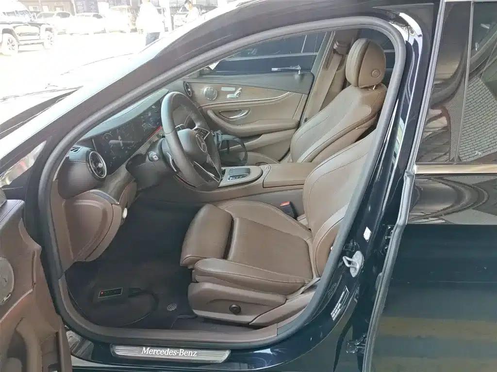 Mercedes-Benz E-Class PHEV 2022 Facelift E 350 e L Plug-in Hybrid Sedan — миниатюра 16