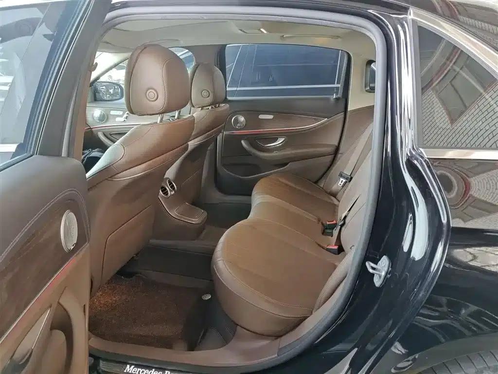 Mercedes-Benz E-Class PHEV 2022 Facelift E 350 e L Plug-in Hybrid Sedan — миниатюра 17