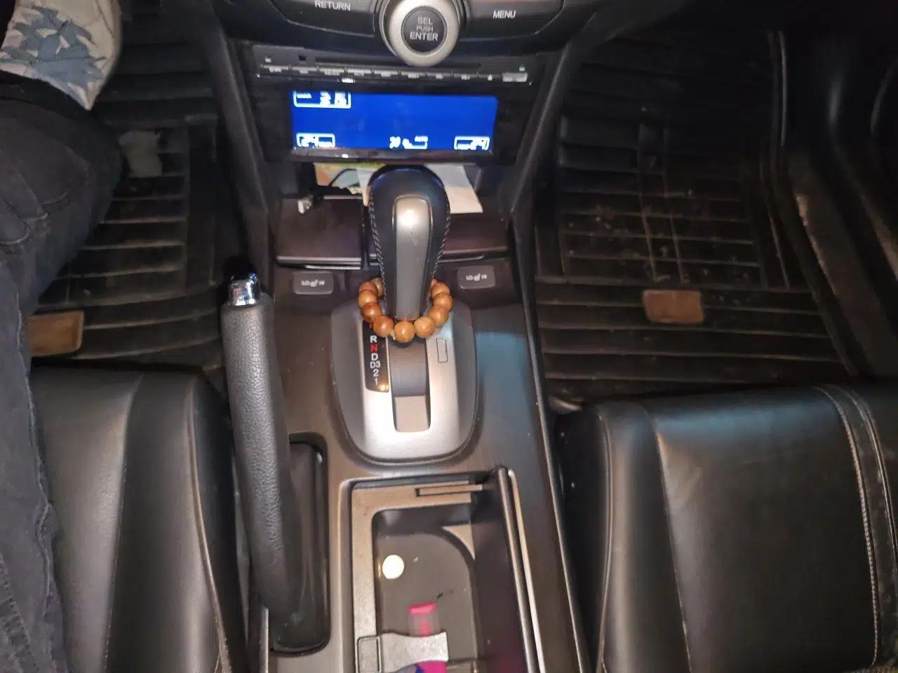 Honda Crosstour 2012 2.4L Luxury Edition — миниатюра 14