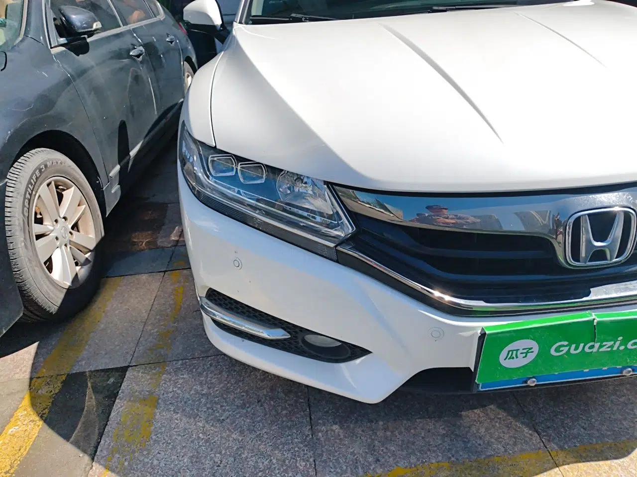 Honda Spirior 2015 2.4L Prestige Edition — миниатюра 7