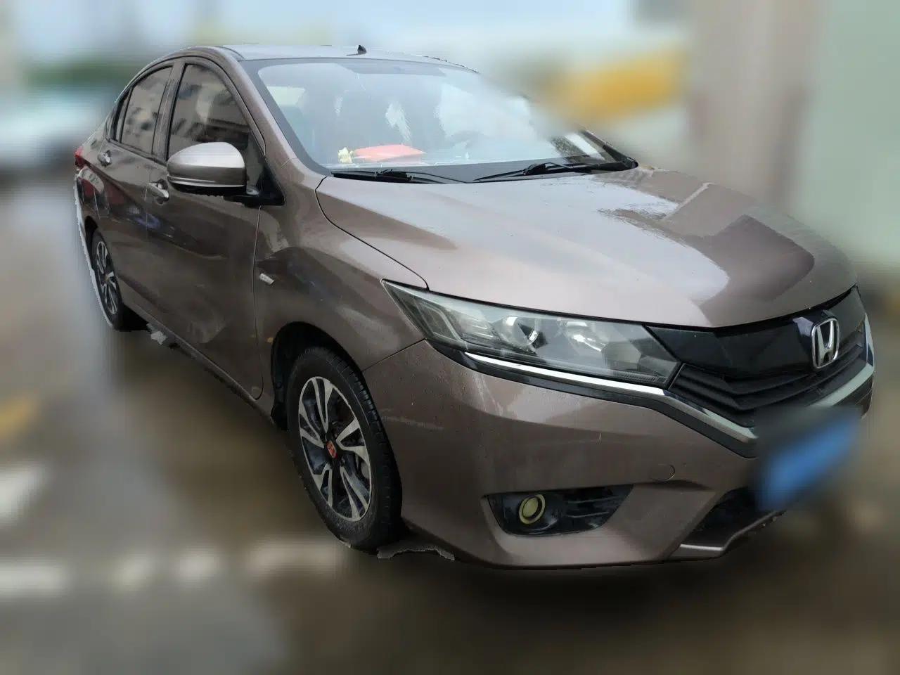 Honda Greiz 2016 1.5L CVT Classic Edition — миниатюра 3