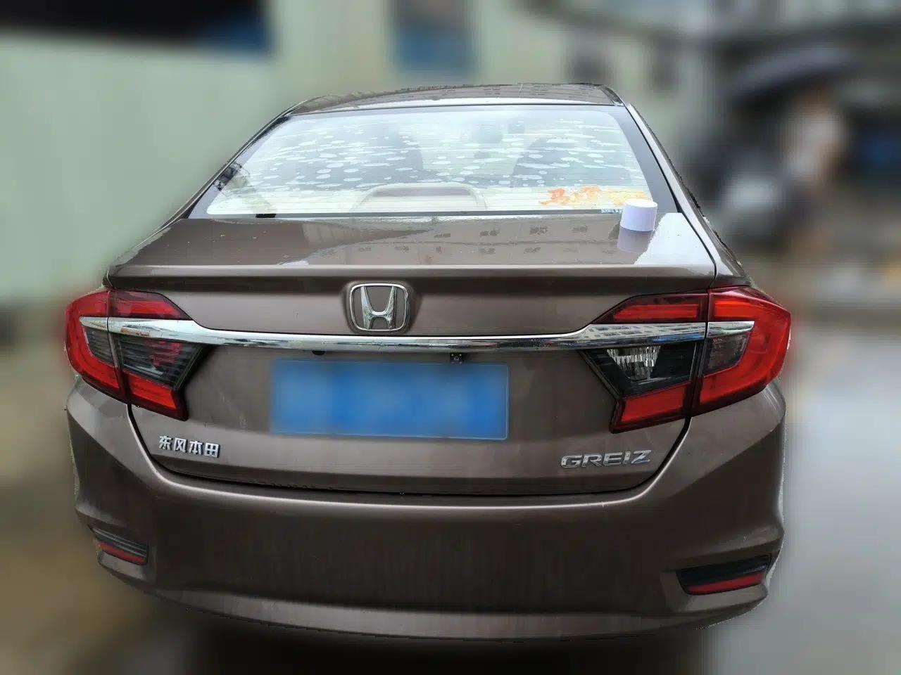 Honda Greiz 2016 1.5L CVT Classic Edition — миниатюра 5