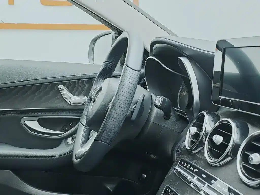 2017 Mercedes-Benz C-Class Facelift C 180 L Fashion Sport Edition — миниатюра 22
