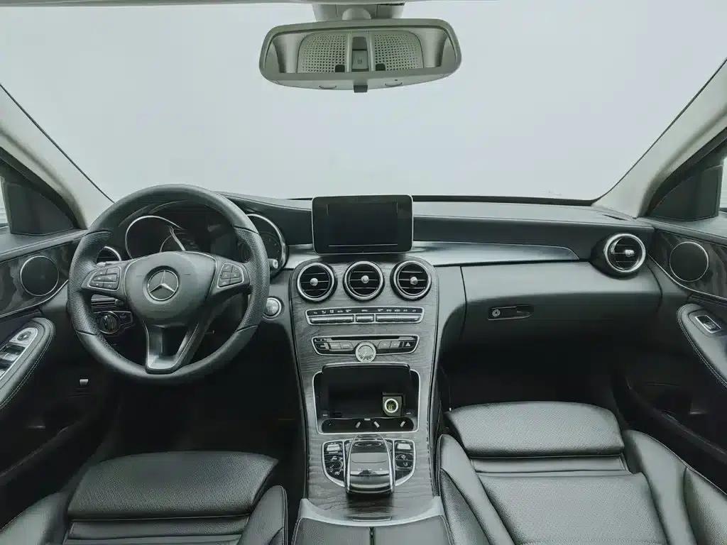 2017 Mercedes-Benz C-Class Facelift C 180 L Fashion Sport Edition — миниатюра 5