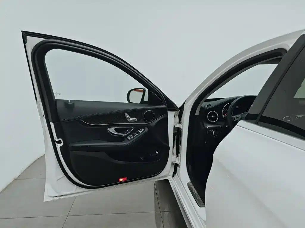 2017 Mercedes-Benz C-Class Facelift C 180 L Fashion Sport Edition — миниатюра 8