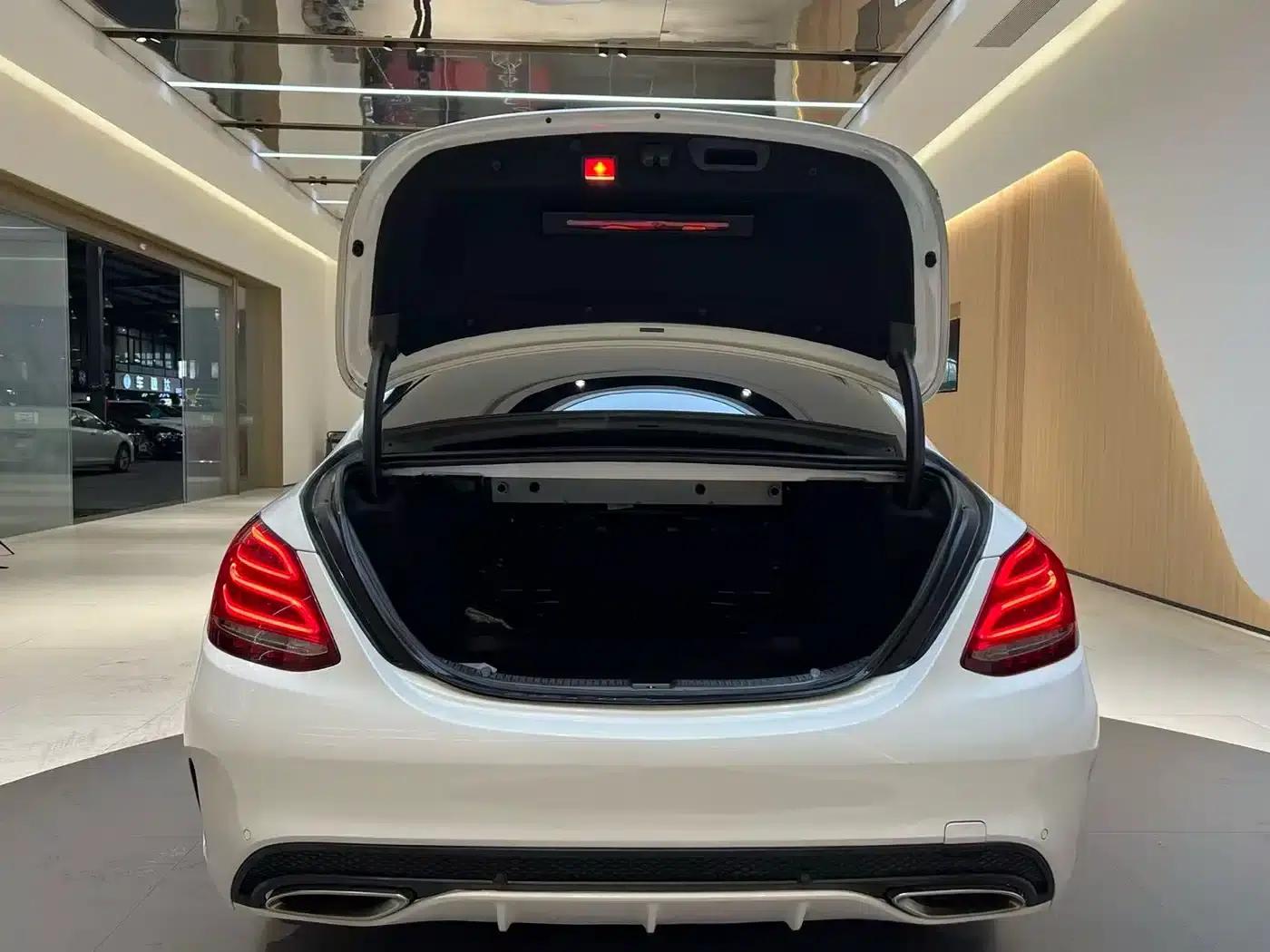 2015 Mercedes-Benz C-Class C 200 L 4MATIC — миниатюра 15