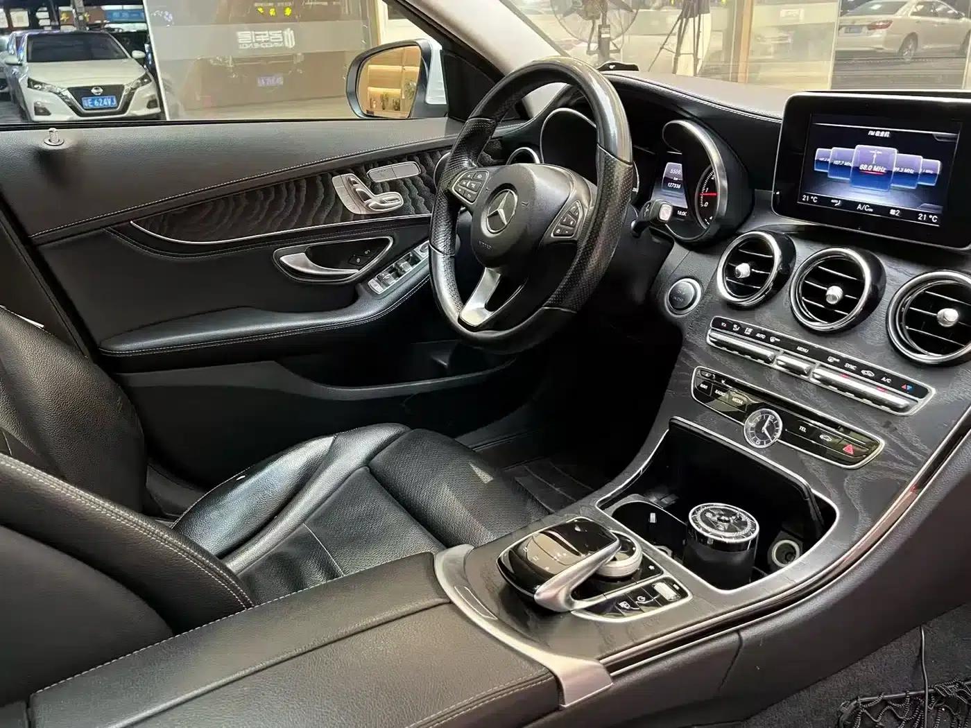 2015 Mercedes-Benz C-Class C 200 L 4MATIC — миниатюра 9