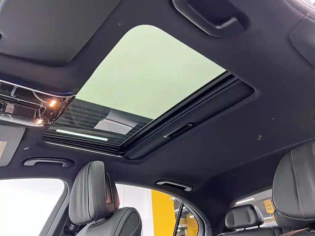 Mercedes-Benz C-Class 2023 Facelift C 200 L Sport Edition — миниатюра 17