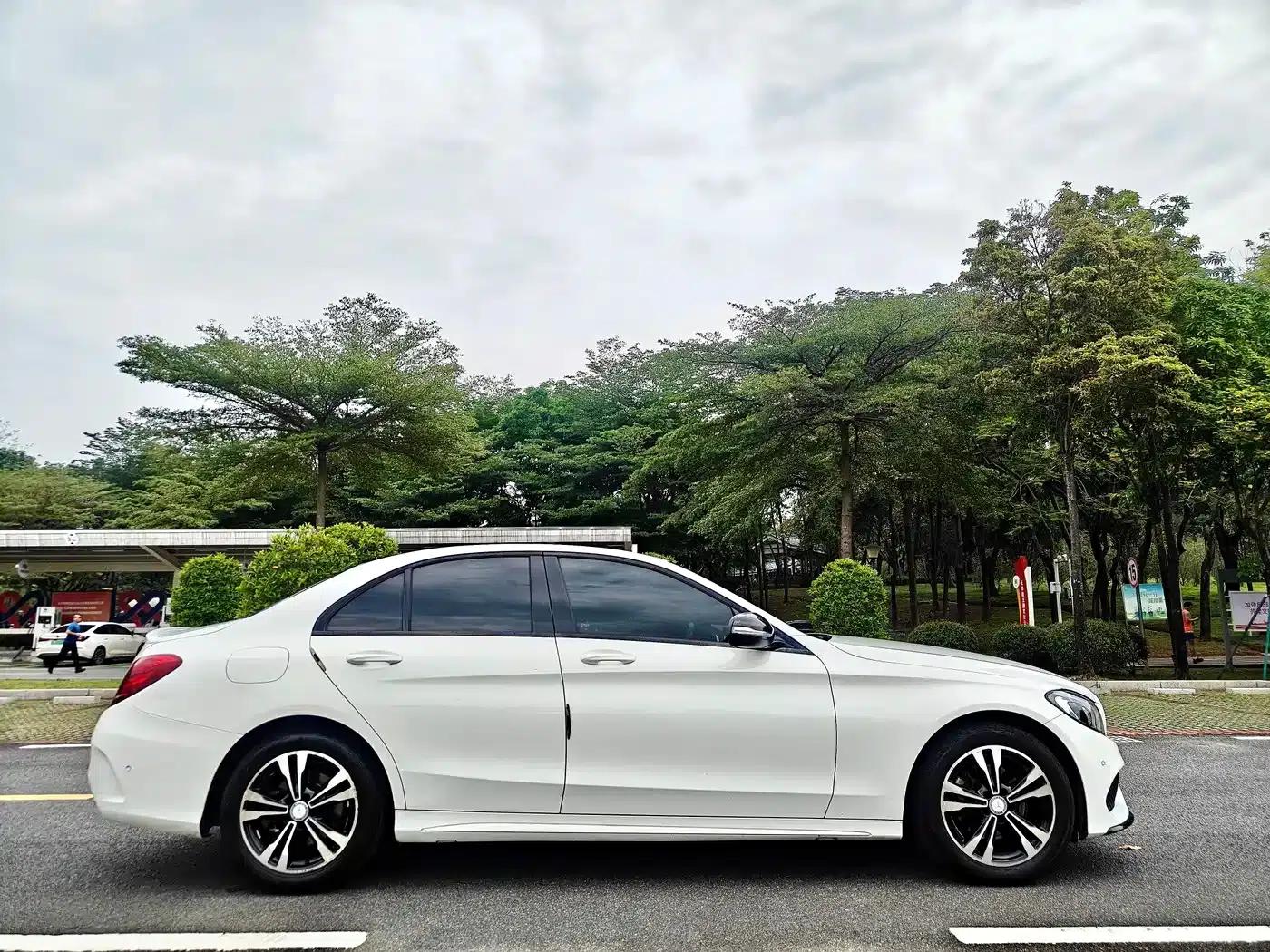 Mercedes-Benz C-Class 2017 Facelift C 200 Sport Edition — миниатюра 8
