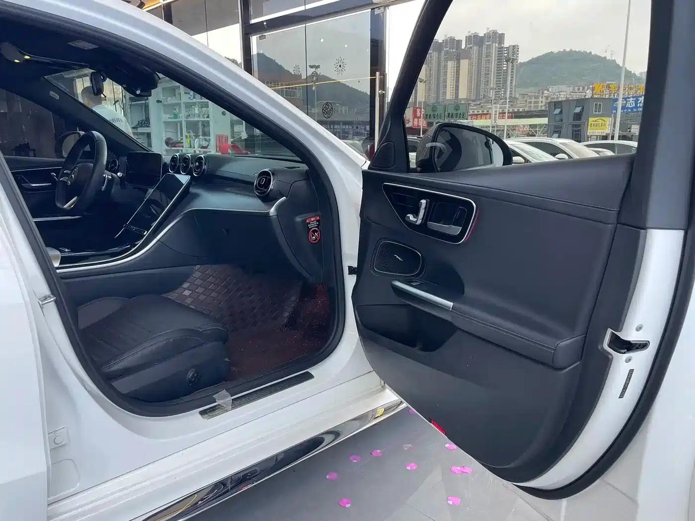 2023 Mercedes-Benz C-Class C 200 L Sport Edition — миниатюра 19