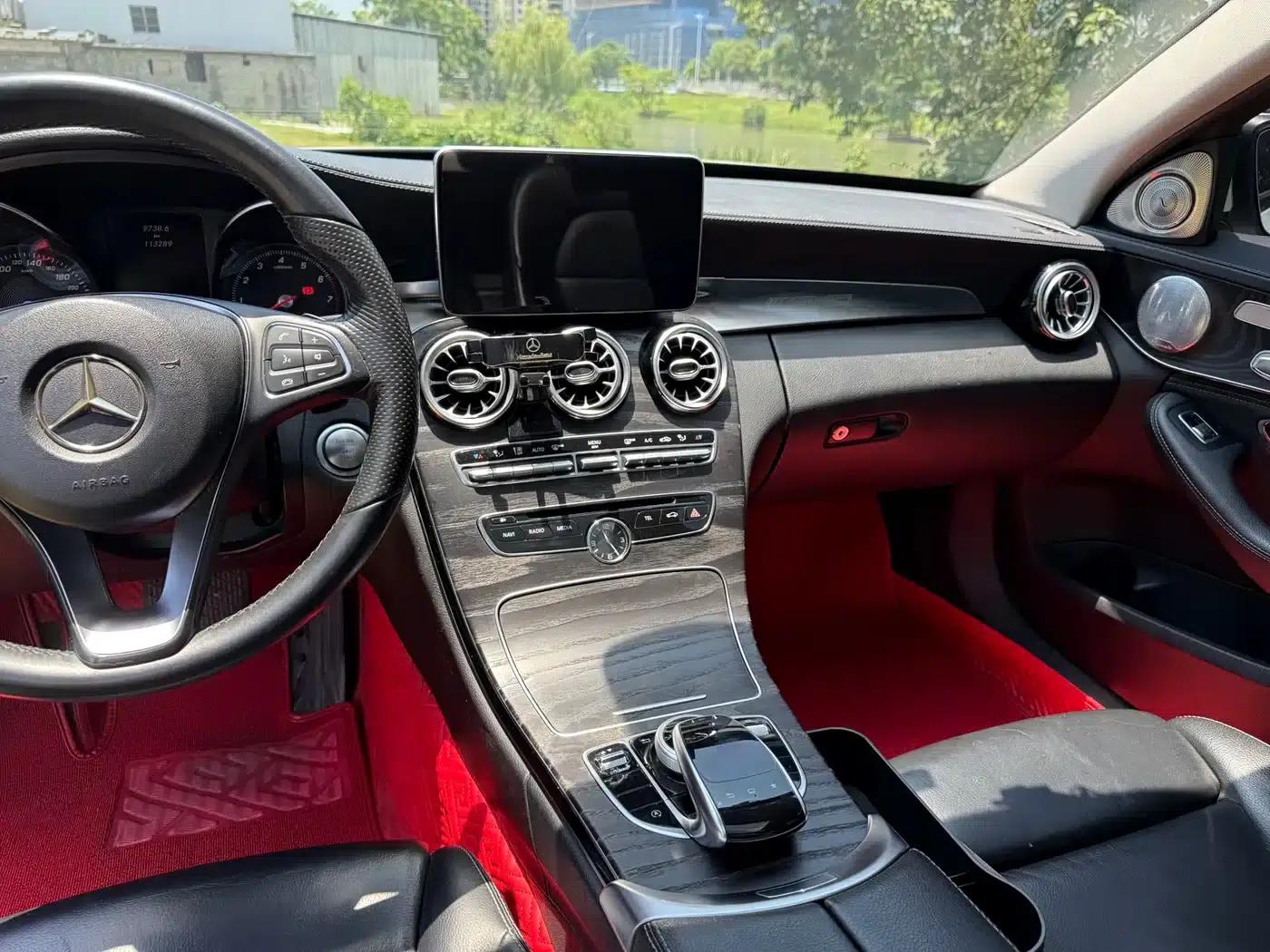 2015 Mercedes-Benz C-Class C 300 L Sport — миниатюра 11