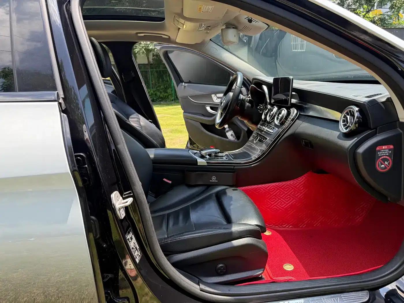 2015 Mercedes-Benz C-Class C 300 L Sport — миниатюра 12
