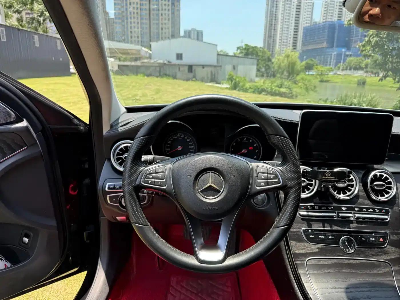 2015 Mercedes-Benz C-Class C 300 L Sport — миниатюра 10