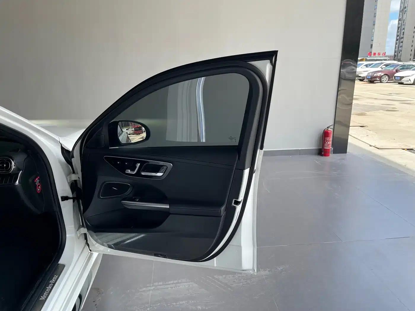 Mercedes-Benz C-Class 2024 Facelift C 260 L Sport Edition — миниатюра 22