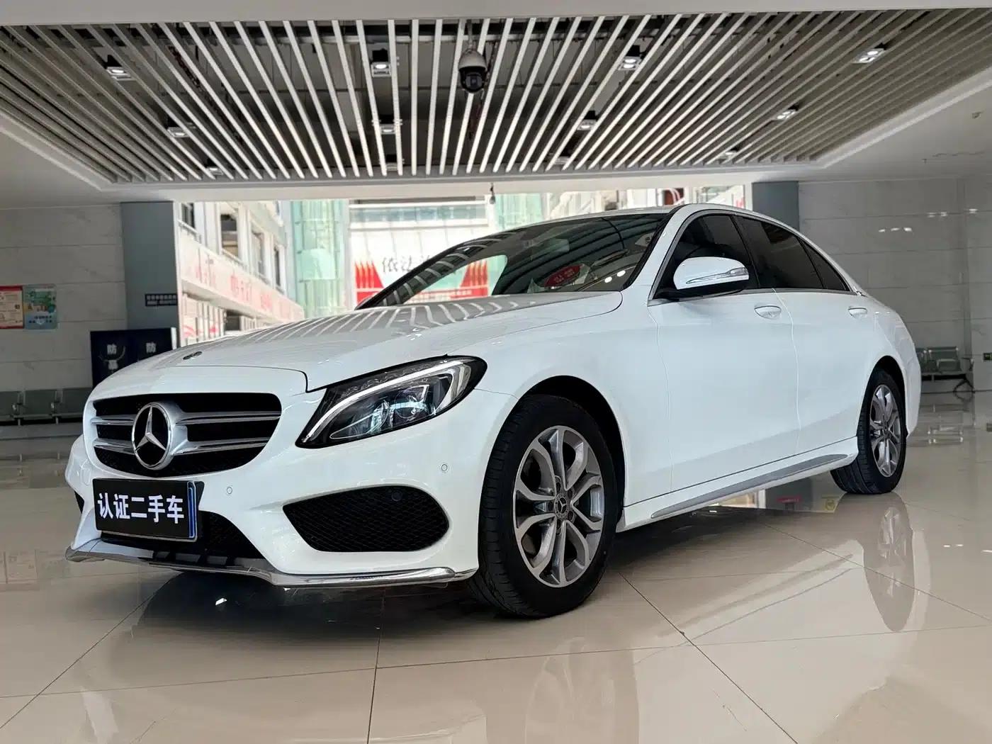 2017 Mercedes-Benz C-Class Facelift C 180 L Fashion Sport Edition — миниатюра 1