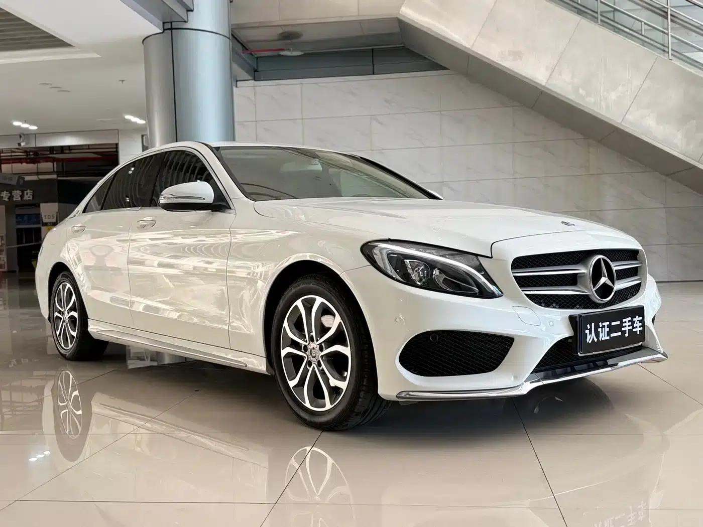 2017 Mercedes-Benz C-Class Facelift C 180 L Fashion Sport Edition — миниатюра 3