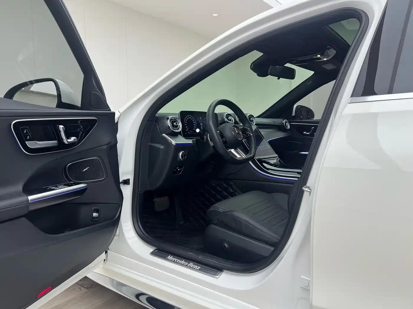 2023 Mercedes-Benz C-Class C 260 L Sport Edition — миниатюра 16