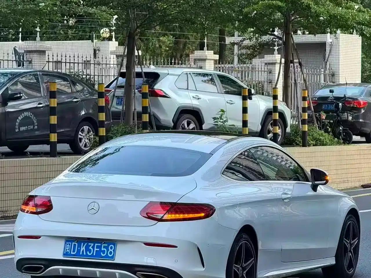 Mercedes-Benz C-Class (Imported) 2018 C 200 Coupe — миниатюра 3