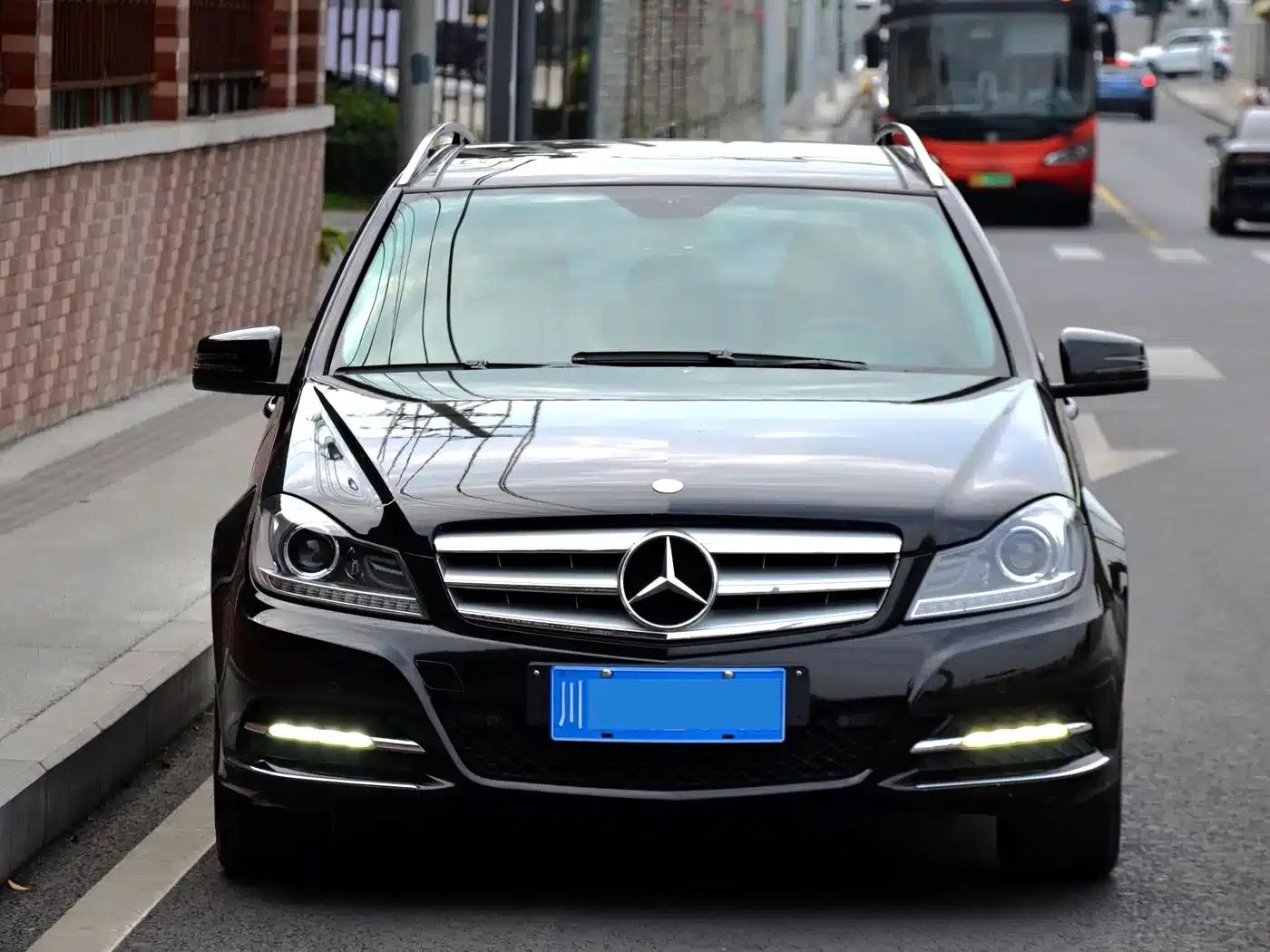 Imported Mercedes-Benz C-Class 2011 C 200 Fashion Touring Edition — миниатюра 2