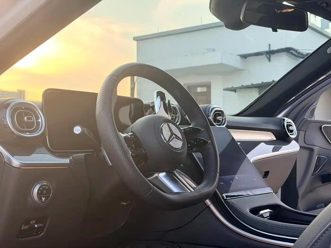 Mercedes-Benz C-Class PHEV 2023 C 350 eL — миниатюра 4