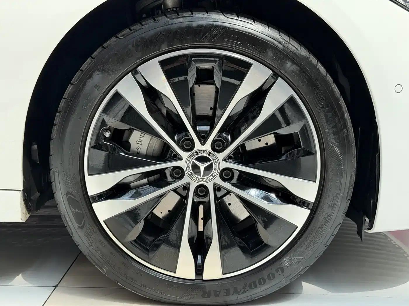Mercedes-Benz C-Class PHEV 2024 Facelift C 350 eL — миниатюра 5