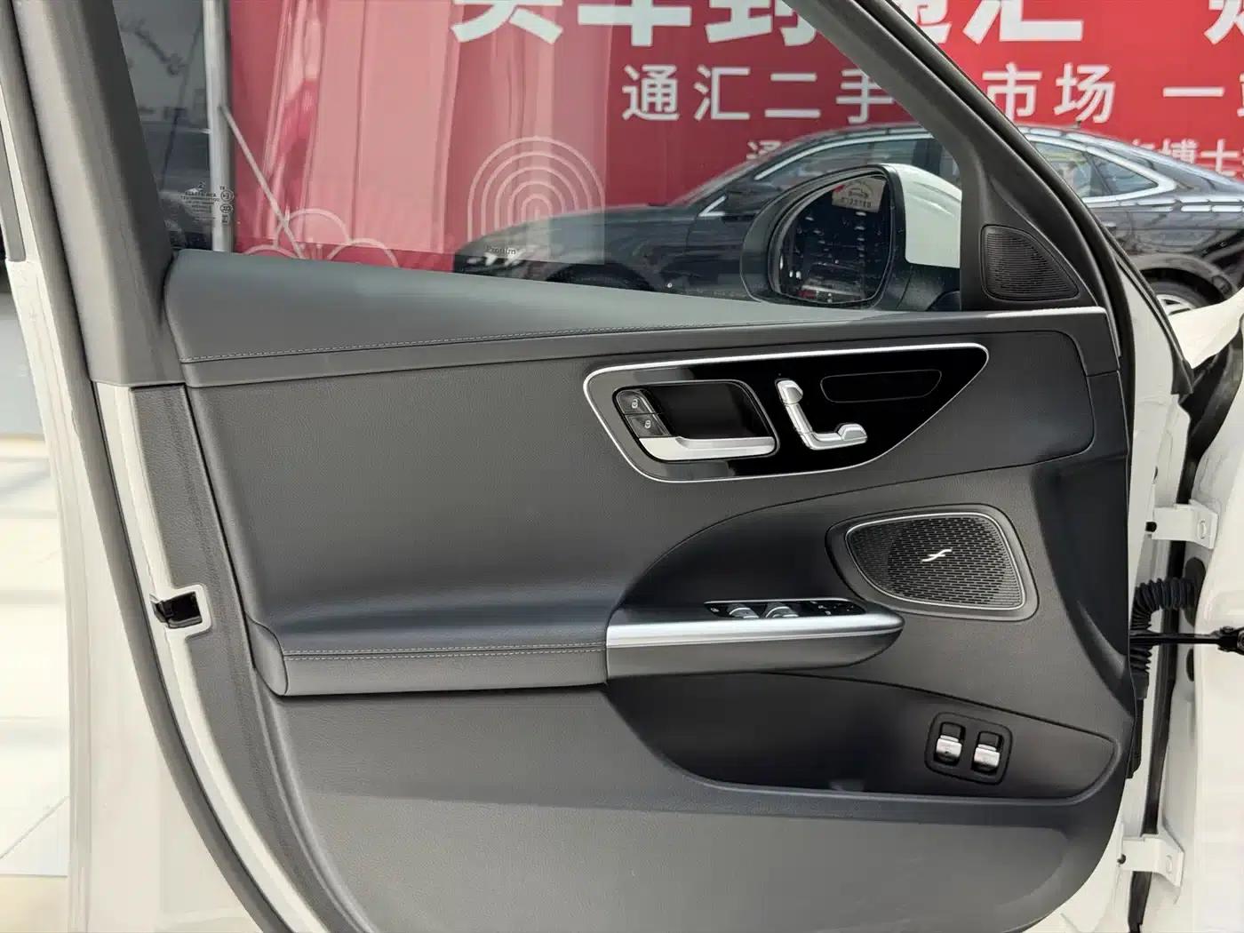 Mercedes-Benz C-Class PHEV 2024 Facelift C 350 eL — миниатюра 7