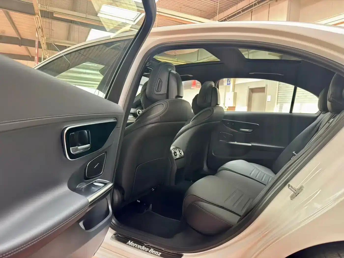 Mercedes-Benz C-Class PHEV 2023 Facelift C 350 eL — миниатюра 4