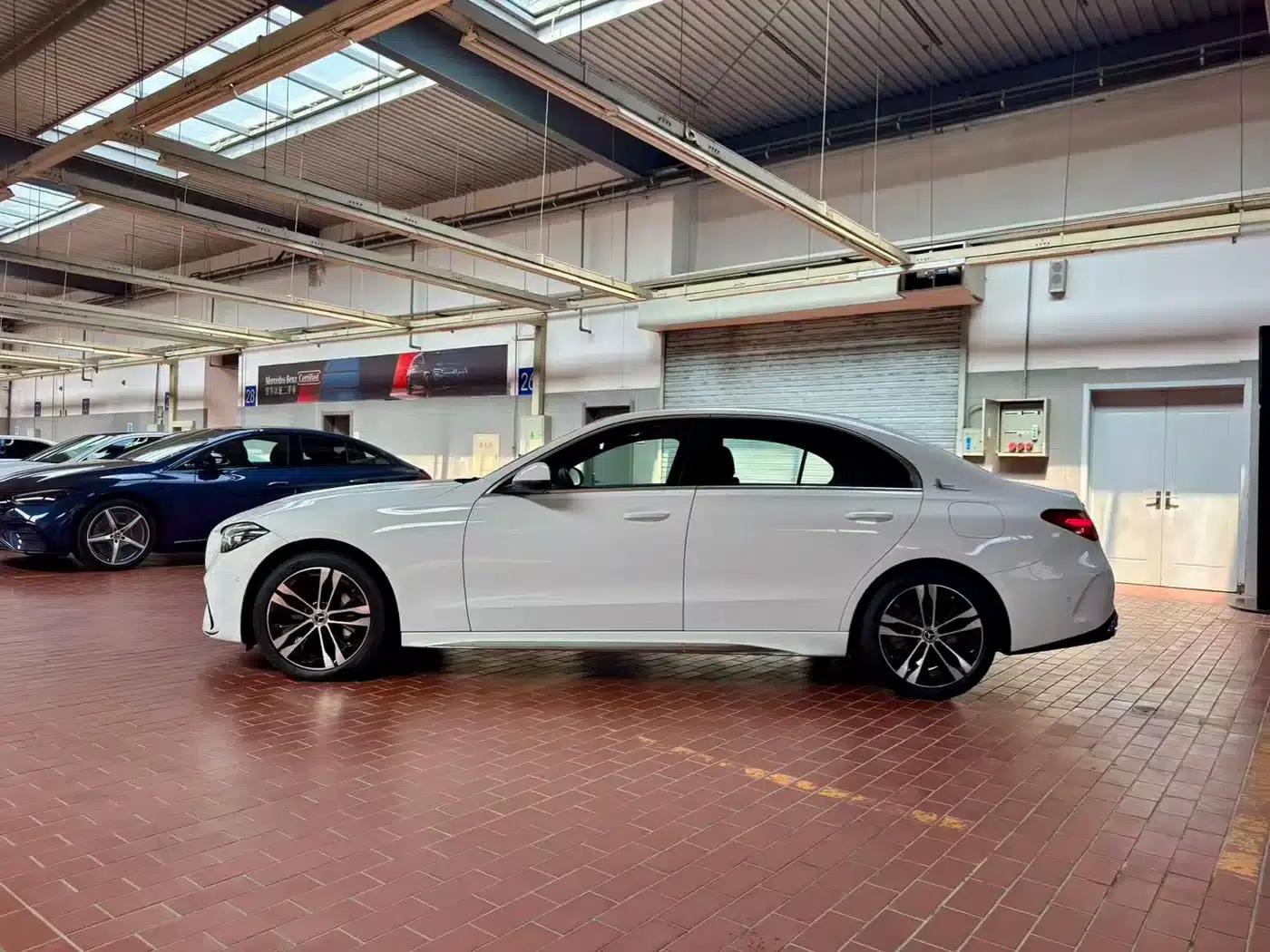 Mercedes-Benz C-Class PHEV 2023 Facelift C 350 eL — миниатюра 6