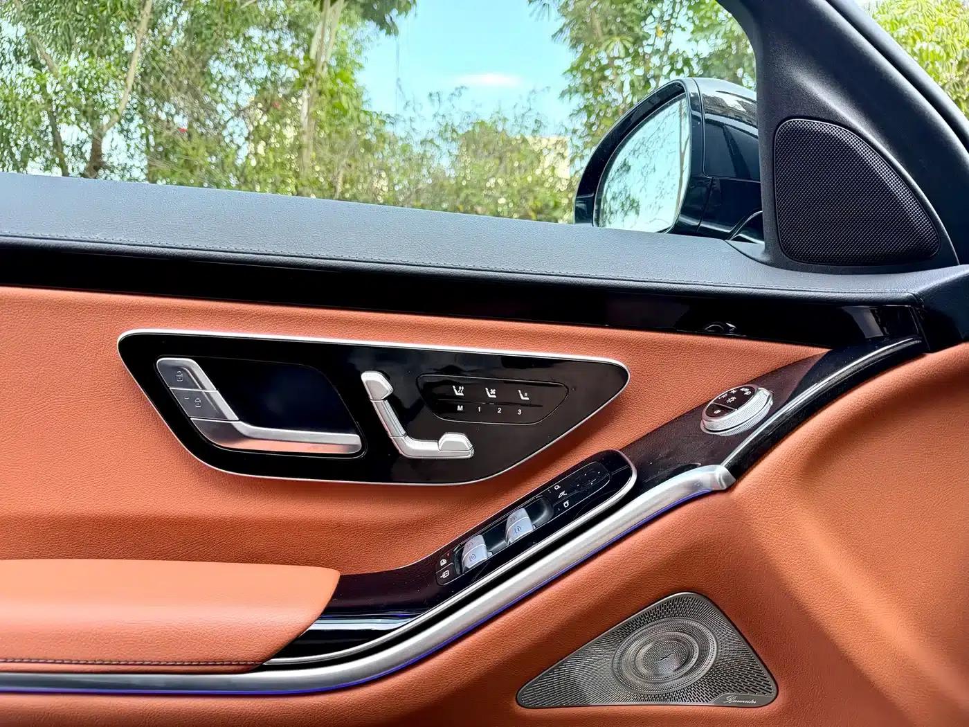 Mercedes-Benz S-Class PHEV 2023 Facelift S 450 e L Plug-in Hybrid Sedan — миниатюра 14