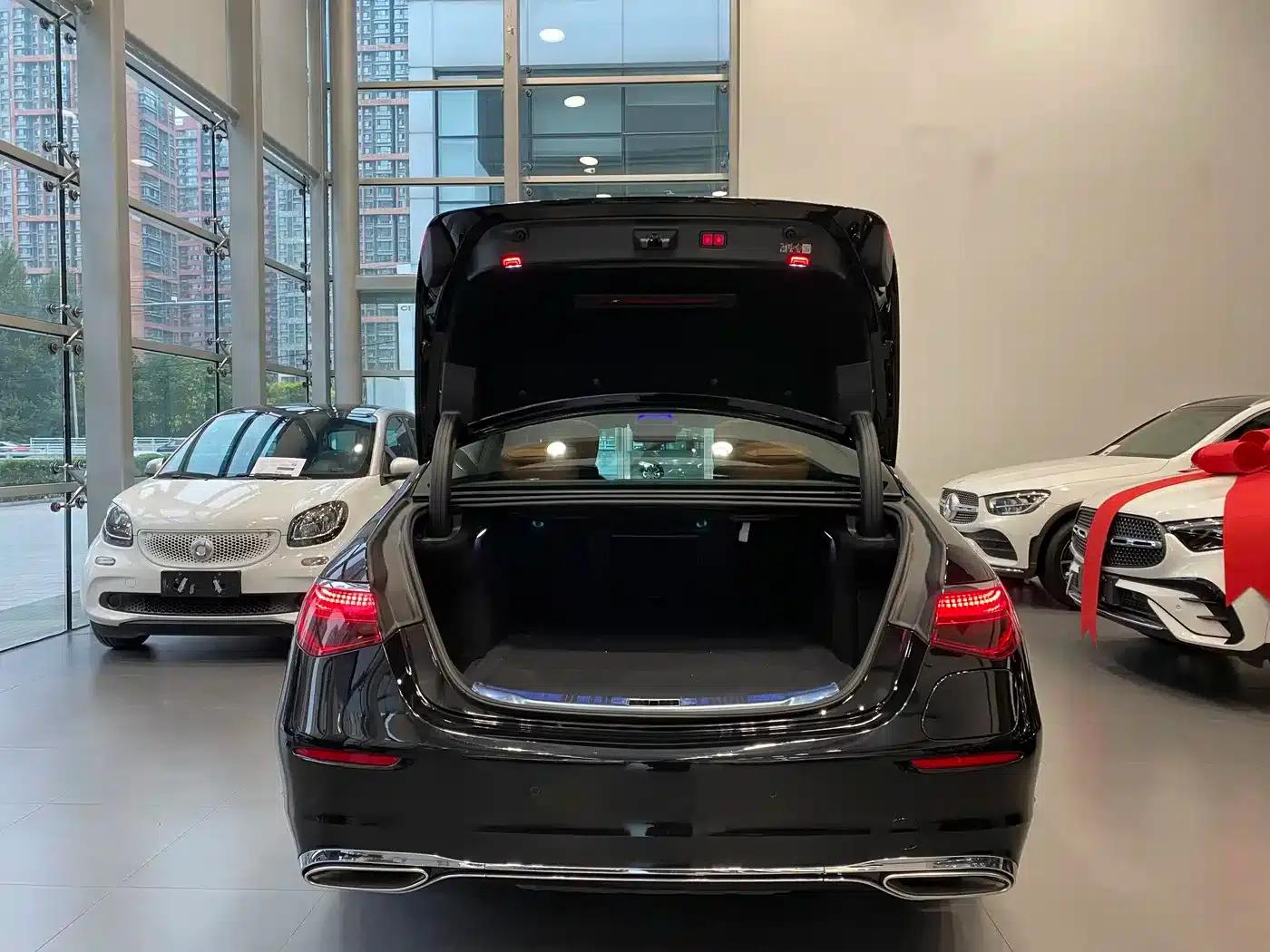 Mercedes-Benz S-Class PHEV 2024 S 450 e L Plug-in Hybrid Sedan — миниатюра 18