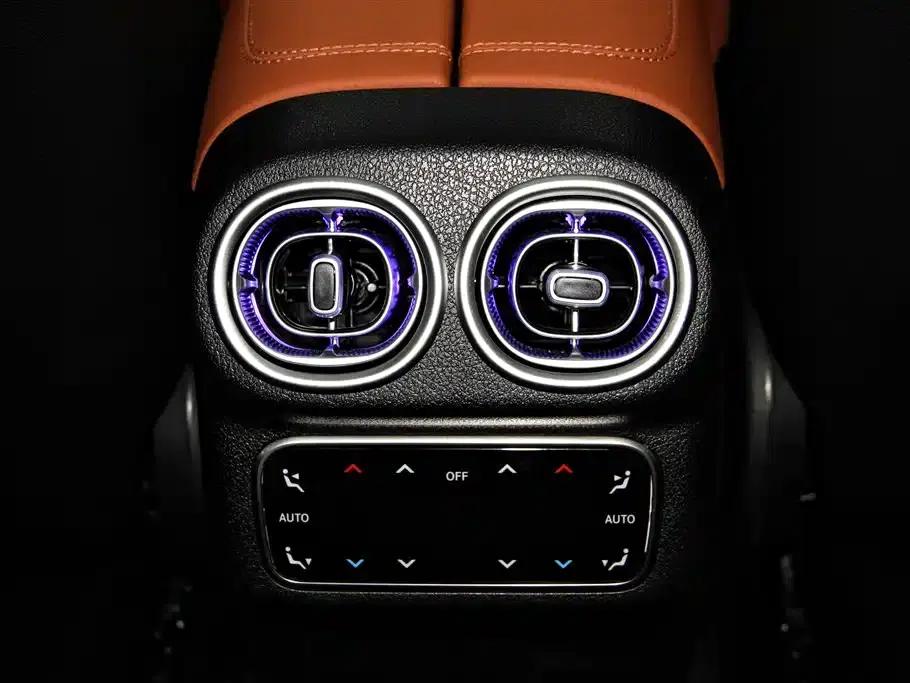 2025 Mercedes-Benz GLC Facelift: GLC 260 L 4MATIC Dynamic — миниатюра 23