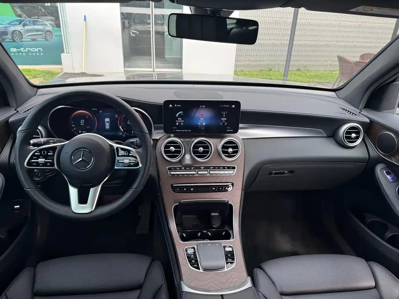 2022 Mercedes-Benz GLC Facelift: GLC 260 L 4MATIC Luxury — миниатюра 10