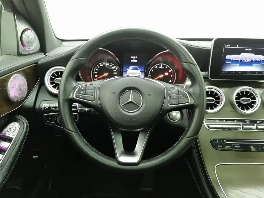 2016 Mercedes-Benz GLC 300 4MATIC Dynamic — миниатюра 11