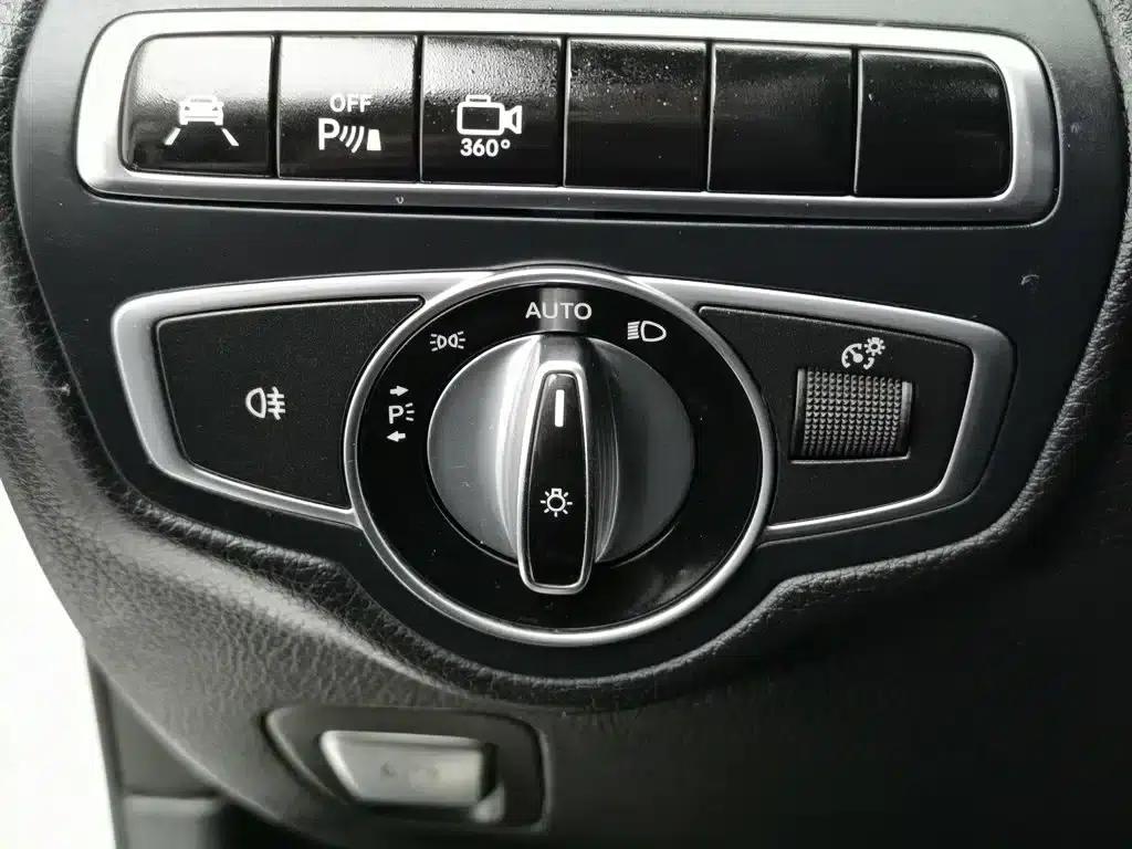 2016 Mercedes-Benz GLC 300 4MATIC Dynamic — миниатюра 21