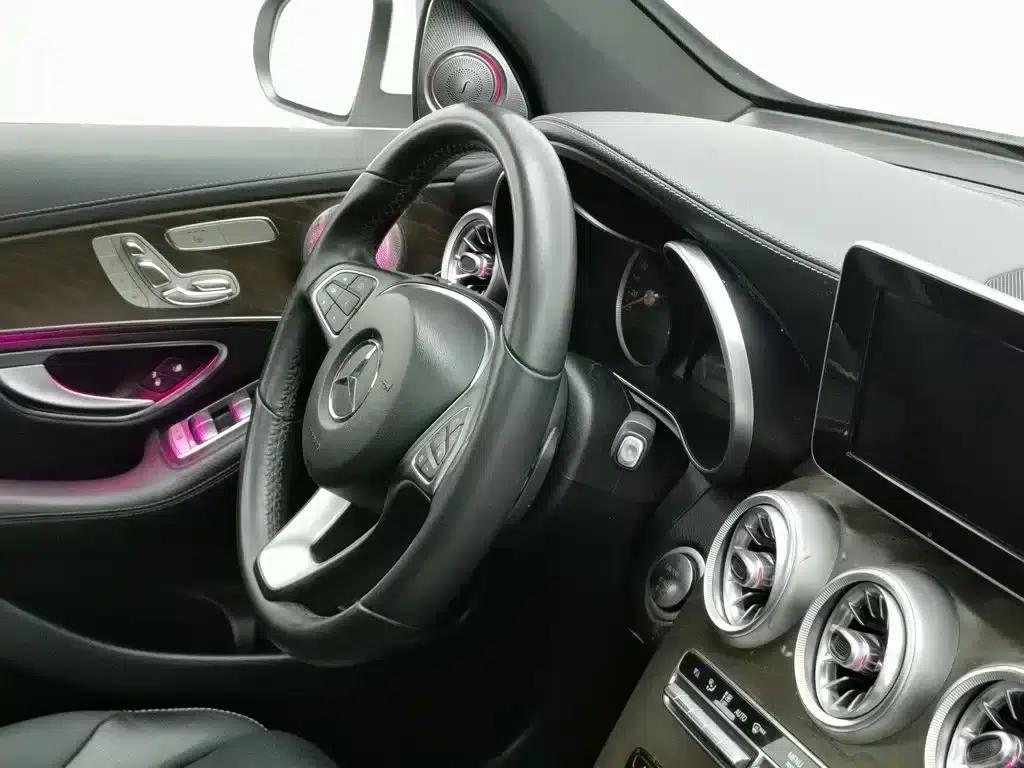 2016 Mercedes-Benz GLC 300 4MATIC Dynamic — миниатюра 22