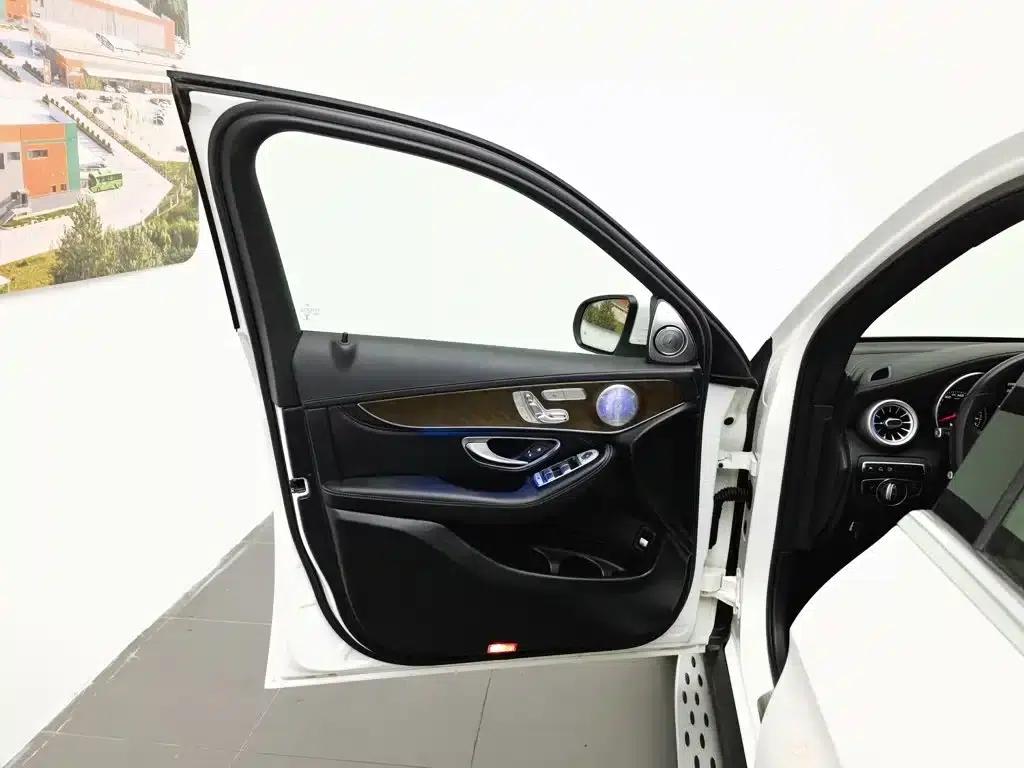 2016 Mercedes-Benz GLC 300 4MATIC Dynamic — миниатюра 8