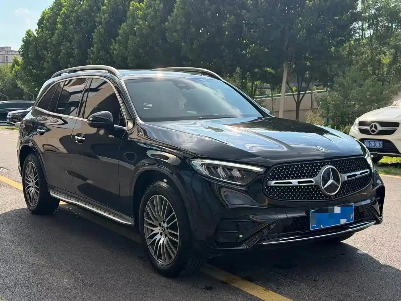 2024 Mercedes-Benz GLC 300 L 4MATIC Dynamic 5-seater — миниатюра 3