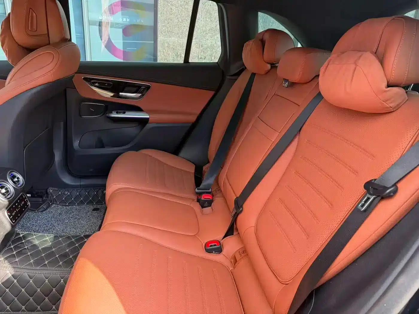2024 Mercedes-Benz GLC 300 L 4MATIC Dynamic 5-seater — миниатюра 6
