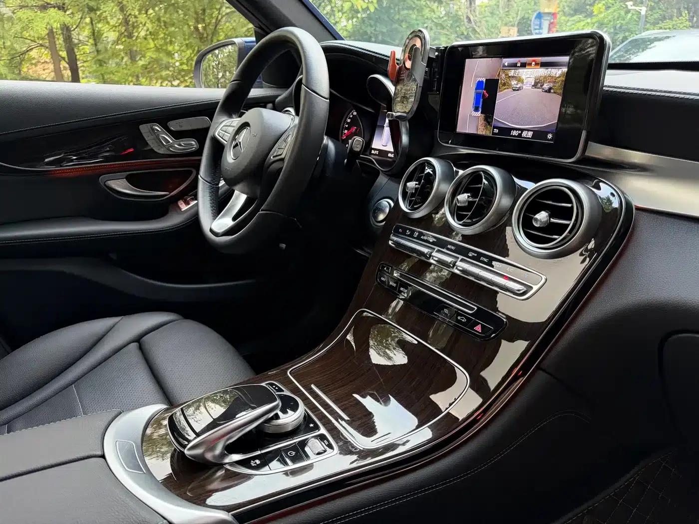 2019 Mercedes-Benz GLC 260 4MATIC Dynamic — миниатюра 13