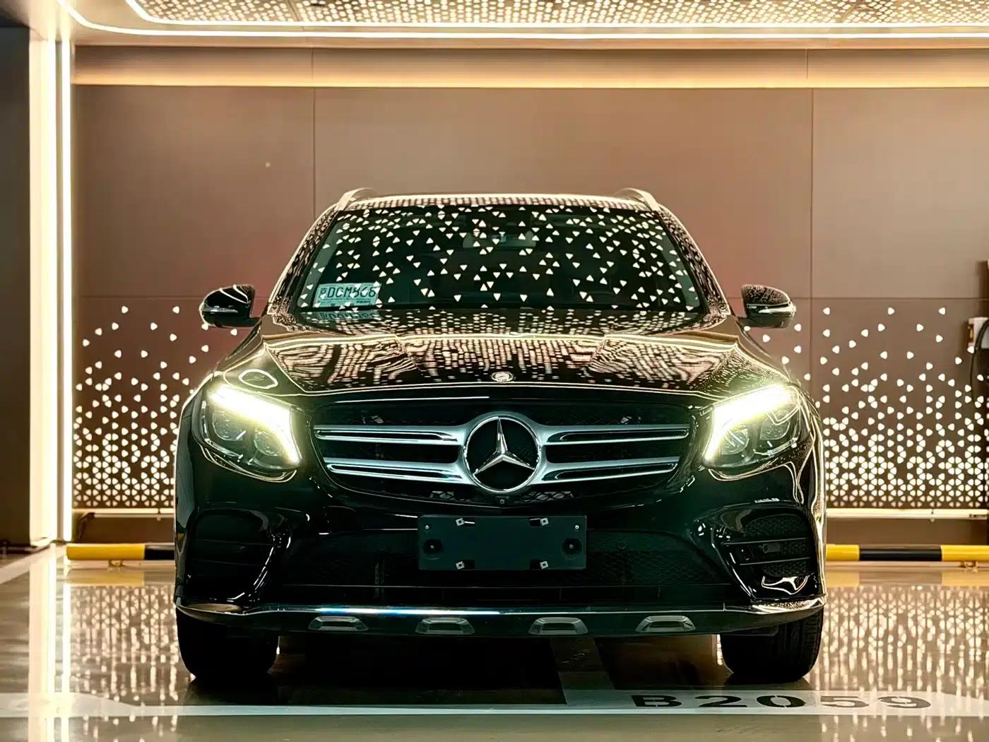 2017 Mercedes-Benz GLC 300 4MATIC Dynamic — миниатюра 2