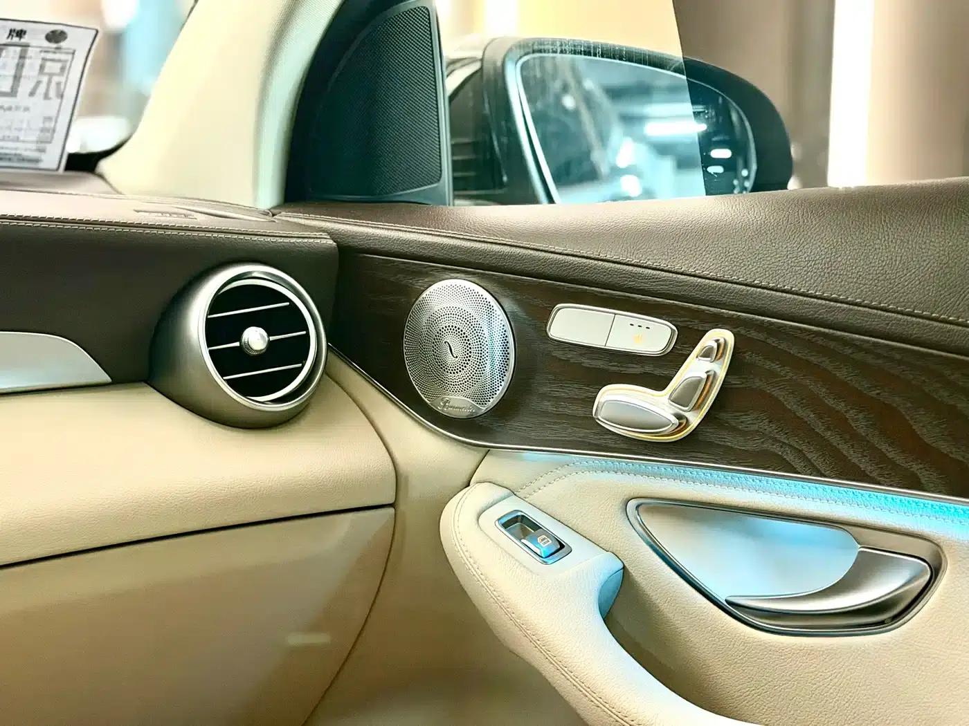 2017 Mercedes-Benz GLC 300 4MATIC Dynamic — миниатюра 15