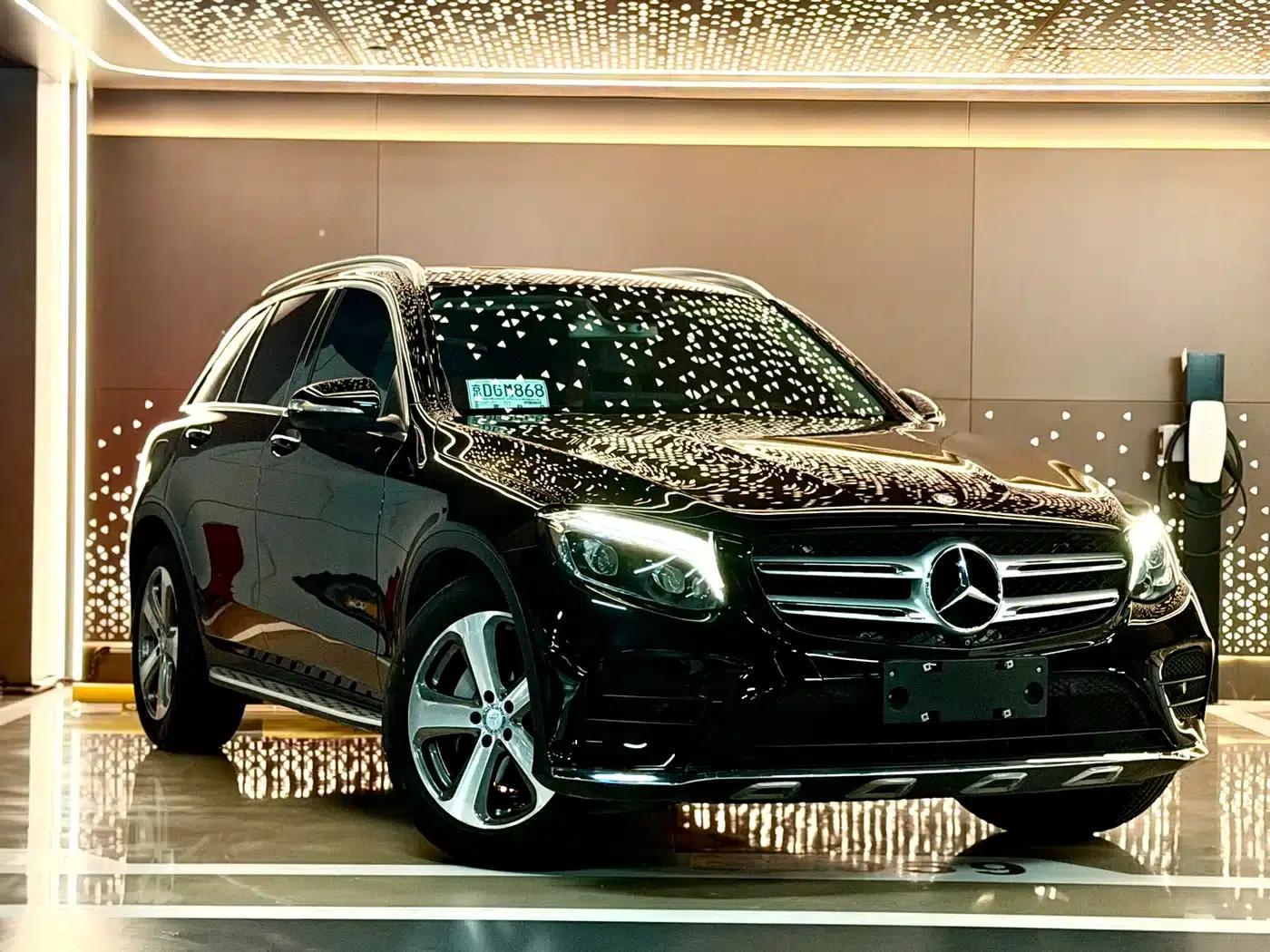 2017 Mercedes-Benz GLC 300 4MATIC Dynamic — миниатюра 3