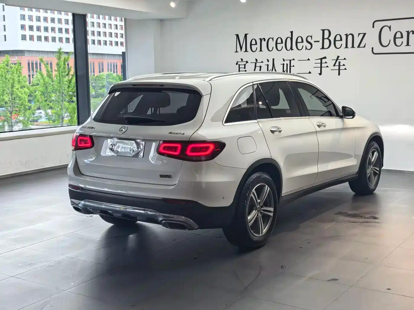 2021 Mercedes-Benz GLC 260 L 4MATIC Dynamic — миниатюра 14